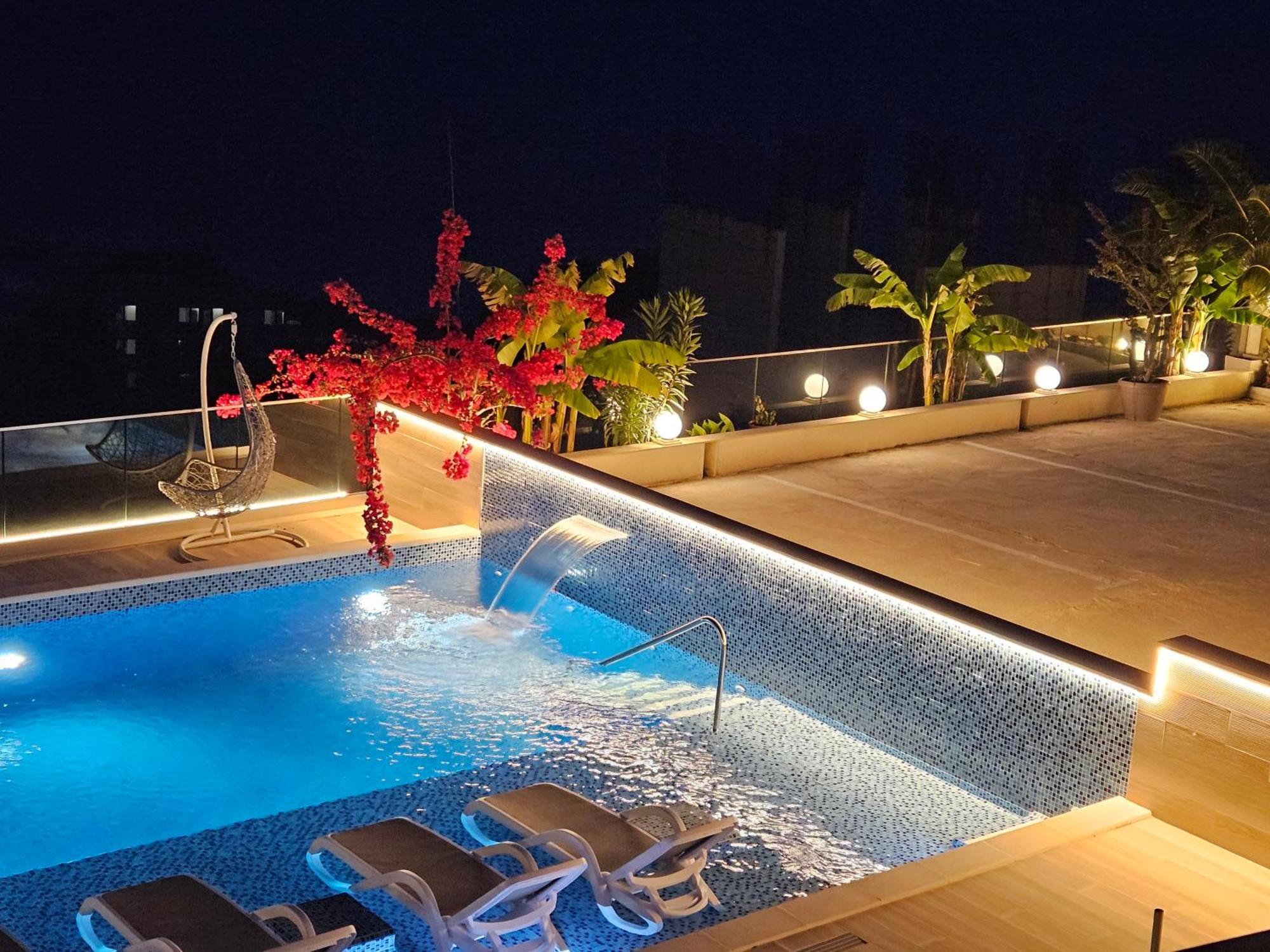 Apartments D'Hermes Ulcinj Extérieur photo
